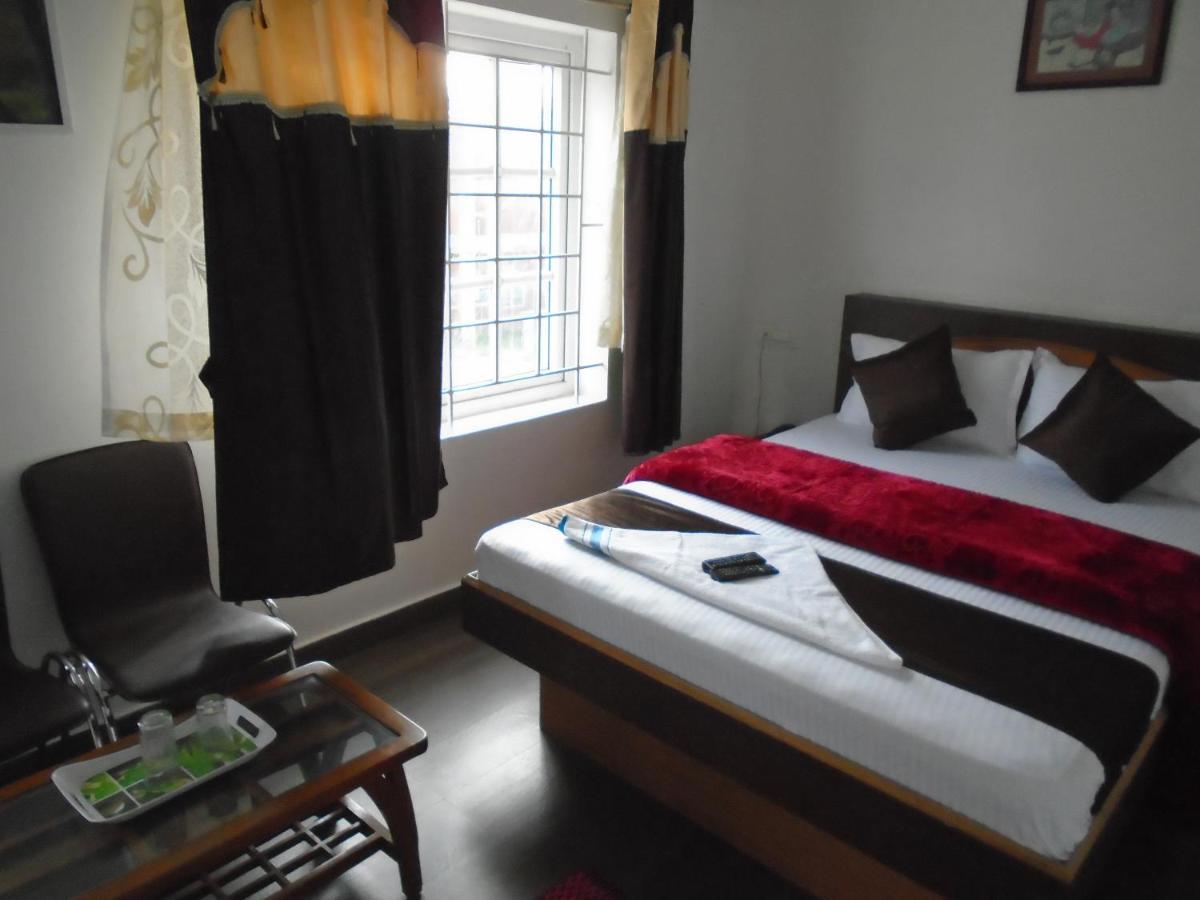 Cliff Residency Near Botanical Garden Ooty 빌라 외부 사진