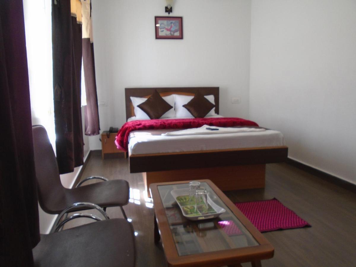 Cliff Residency Near Botanical Garden Ooty 빌라 외부 사진